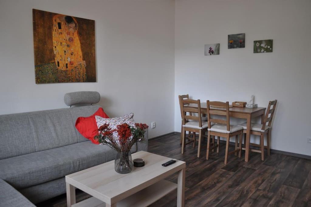 Apartment In Praha 3 Exterior foto